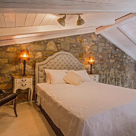 Mediterraneo Luxury Suites Halkidiki Vourvourou Exterior photo