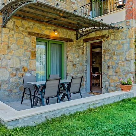 Mediterraneo Luxury Suites Halkidiki Vourvourou Exterior photo