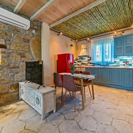 Mediterraneo Luxury Suites Halkidiki Vourvourou Exterior photo
