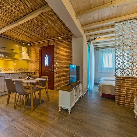 Mediterraneo Luxury Suites Halkidiki Vourvourou Exterior photo