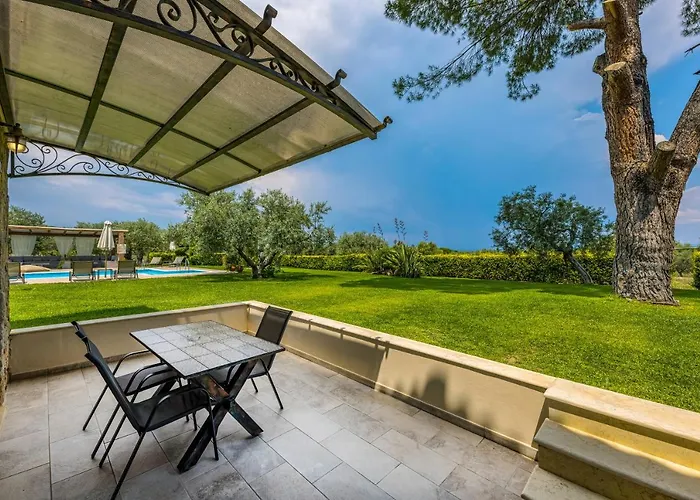 Mediterraneo Luxury Suites Halkidiki